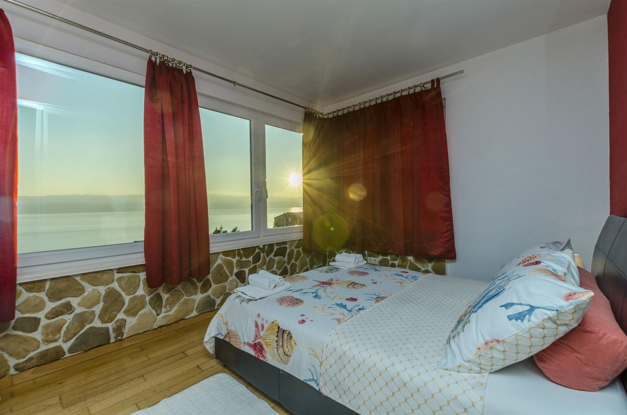 Apartments Bluesun Омиш Экстерьер фото
