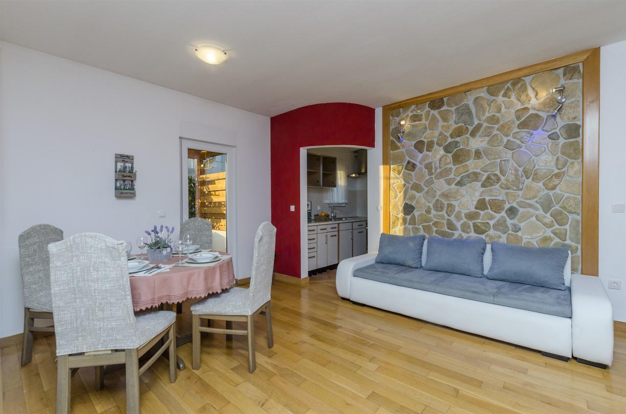 Apartments Bluesun Омиш Экстерьер фото